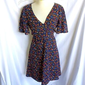 Madewell Amaranth Wrap Dress‎ in Moonless Floral Sz 2 Flutter Short Sleeve Lined
